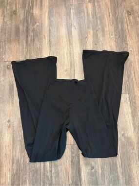 Women’s Sunzel Black Flare Leggings